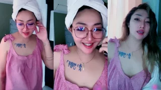 MILF Cantik tatoan lagi MangoLive