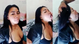 Mbak ID Host 58196496 MLive Nyepong Pacar ampe Crot