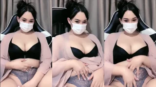 Ratu Si Cantik Remas Uting Pamer Selangkangan ID 68633918 Mango