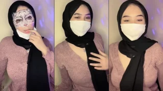Bebi Hijabers Nakal Pamer Anu Nakal Temenin Crot Sayang