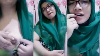 Bu Haji Jilbab Ijo Nakal Menggoda Nafsu Nih