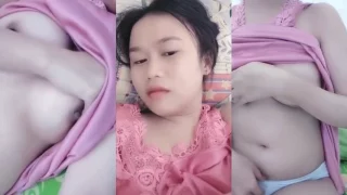 Temenin Mbak Uli Bibir Sexy Spill Puting Yuk